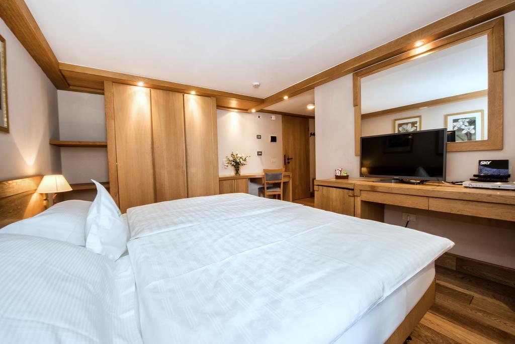 Sertorelli Sporthotel Breuil-Cervinia Kültér fotó
